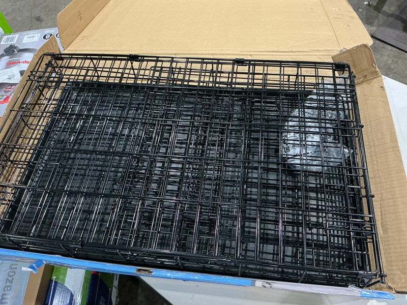 Condition photo showing Good Condition for vibrant life single door folding metal wire dog crate with divider and tray, black, 30"