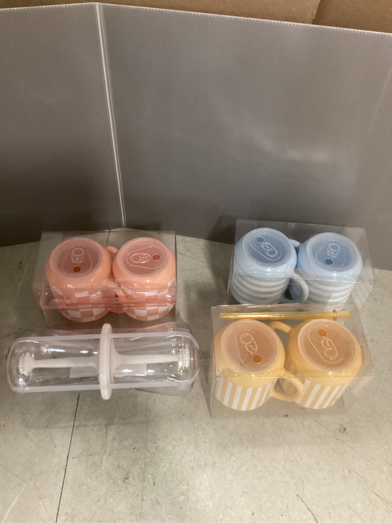 2 COUNT DRINKING CUPS CAPACITY: 14.6 FL OZ(432mL)Three Different Colors ,including 2 Clear plastic cups(Total pack of 8)