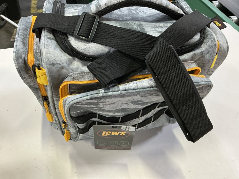 Condition photo showing New/Like New for lew's utility tackle bag, medium, white