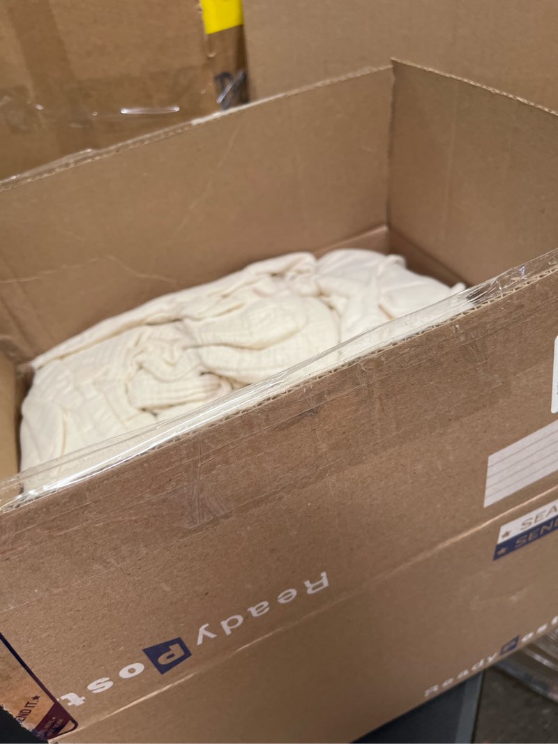 Condition photo showing Good Condition for organic airy gauze duvet cover set, king/cal king, undyed