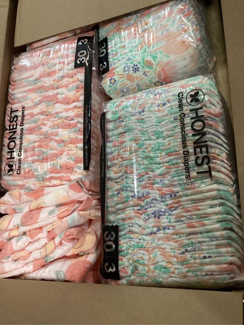 Condition photo showing Good Condition for The Honest Company Comfort Dry Disposable Diapers for Sensitive Skin, Hypoallergenic, Wild Thang + All The Alpacas, Super Club Box Size 4 (22–37 lbs) 104 Count Size 4 (104 Count) Wild Thang + All the Alpacas