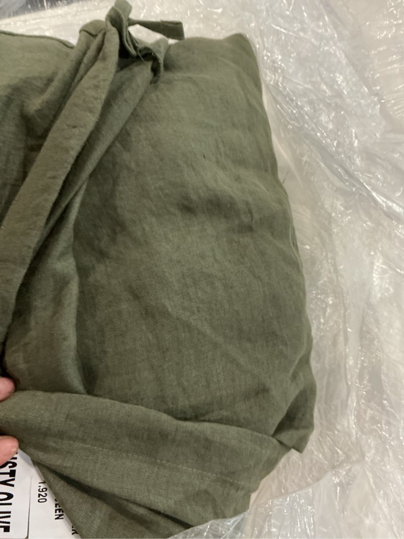 Condition photo showing Good Condition for european linen double flange duvet cover full/queen
