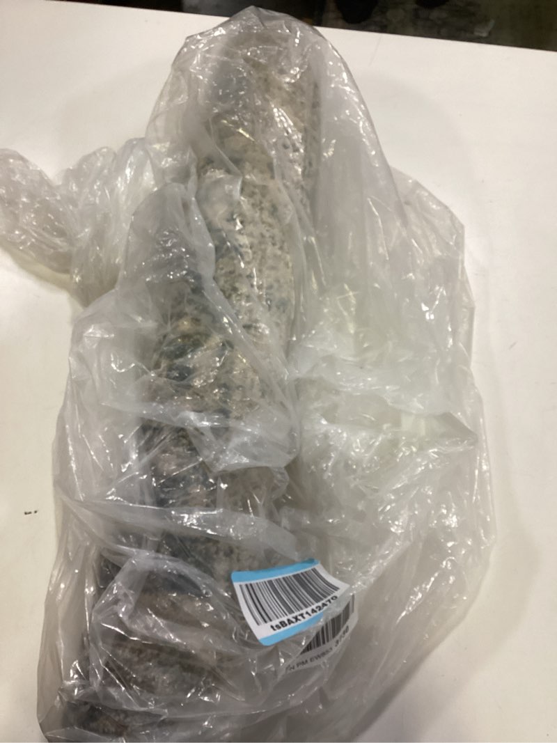 Condition photo showing New/Like New for Loloi Magnolia Home by Joanna Gaines Junie Collection JUE-01 Blue/Natural 2'-0" x 3'-0", .38" Pile Height, Accent Rug