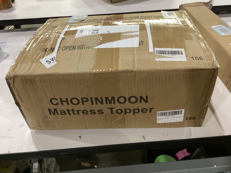 Condition photo showing New/Like New for mattress topper queen for back pain, extra thick mattress pad cover, plush pillow top, deep elastic pocket, white