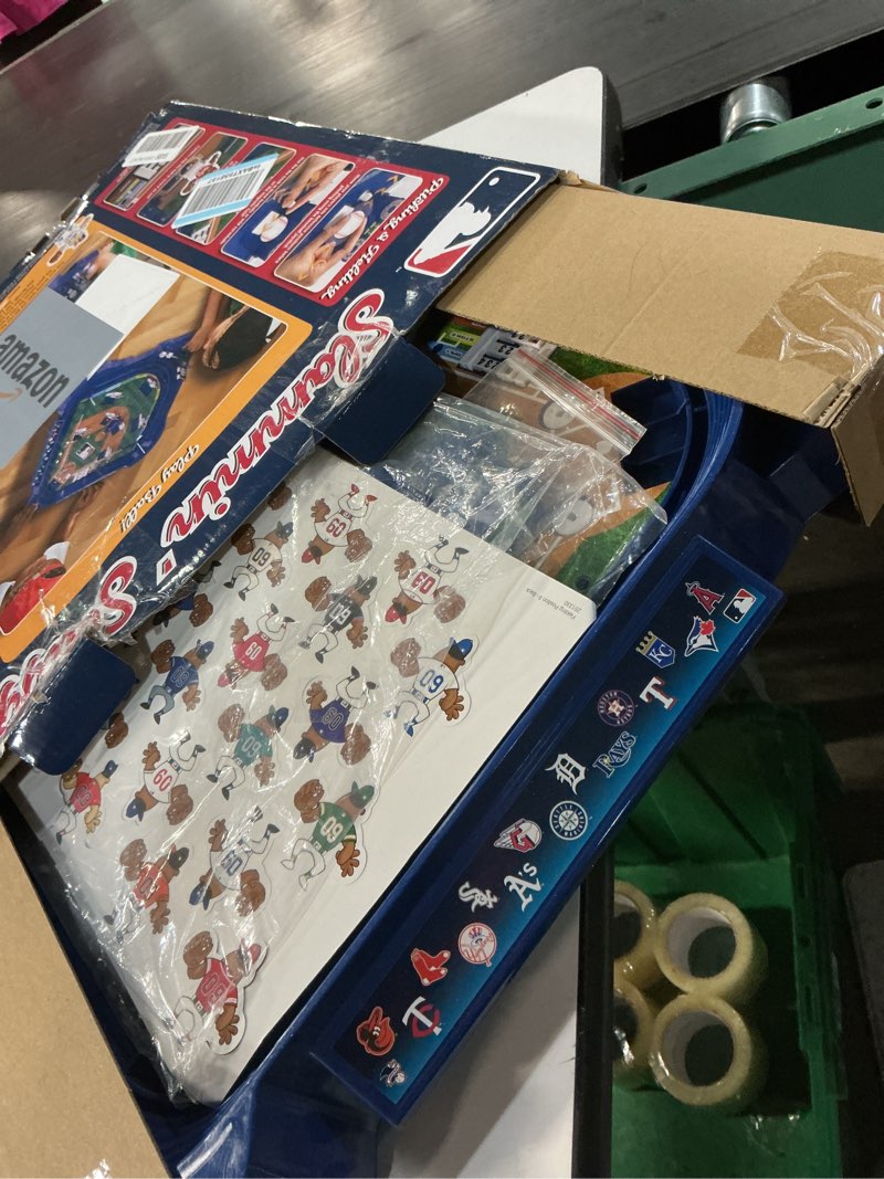 Condition photo showing Good Condition for mlb slammin' sluggers baseball game