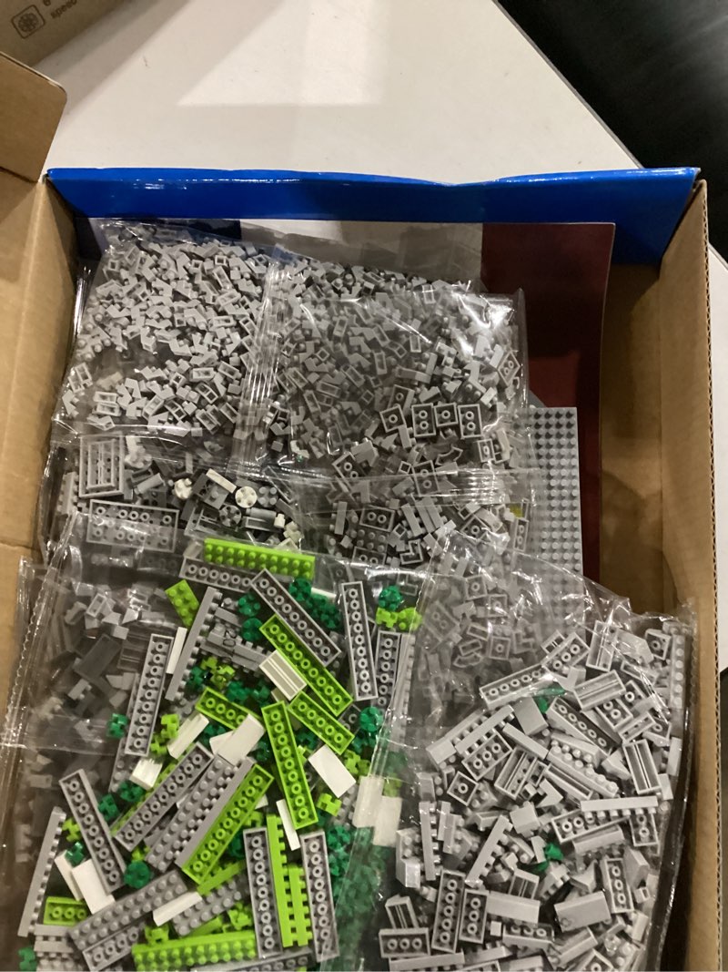 Condition photo showing As Is for aningde 2600pcs eiffel tower architecture micro building bricks model kit for adults – detailed architectural display model – ages 14+