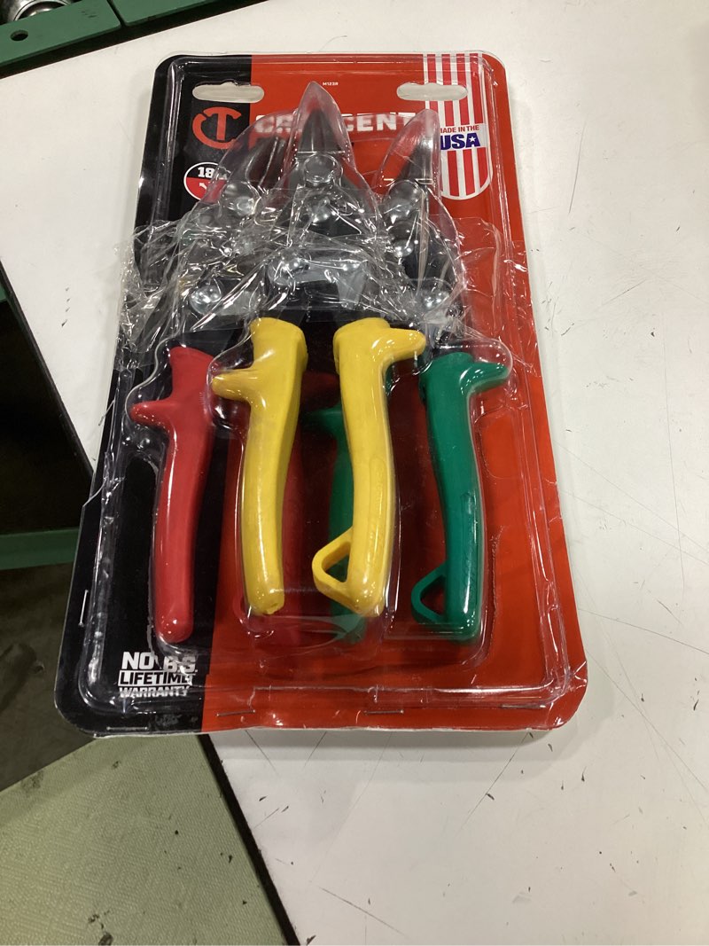 Condition photo showing Good Condition for wiss straight, left, and right cut compound action aviation snip set (3-piece)