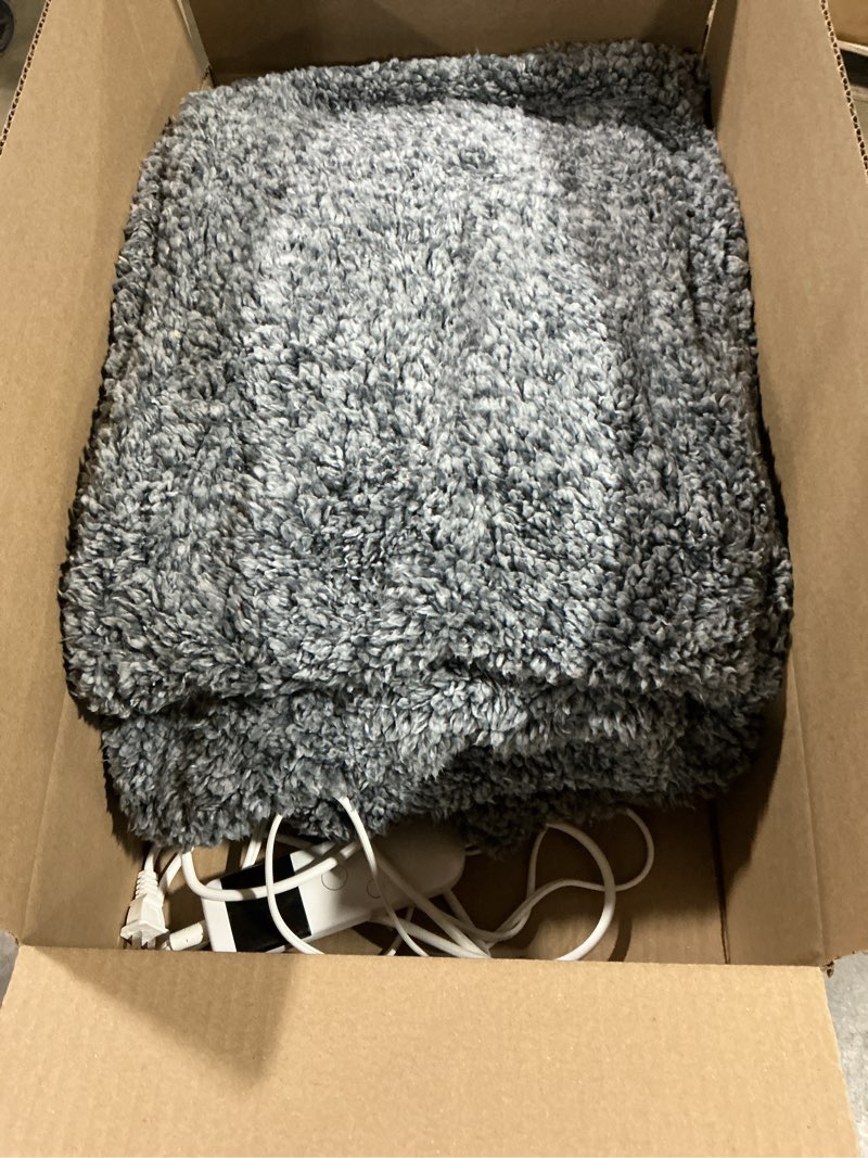 Condition photo showing As Is for (similar to  unknown size )homemate heated blanket electric throw - 50\\\"x60\\\" heating blanket throw 1/2/4/6/8 hours auto-off 10 heat levels over-heat protection (similar to unknown size)luxury faux fur sherpa etl certification 01 - grey 50\\\"x60\\\"