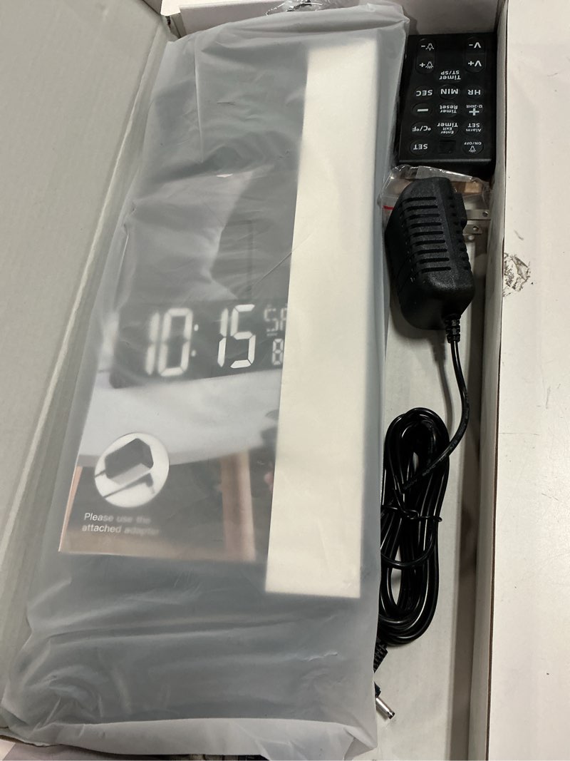 https://lotting-media.assets.bidfta.com/lotting_04d76cc9-73e8-41c8-9f7e-c37fea584891
