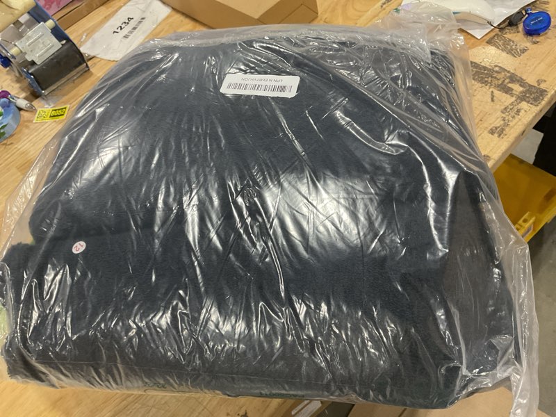 Condition photo showing Good Condition for american soft linen luxury 4 piece bath towel set, 600 gsm 100% cotton turkish bath towels for bathroom, 27x54 in extra large bathroom shower towels, black black 27x54" bath towel set