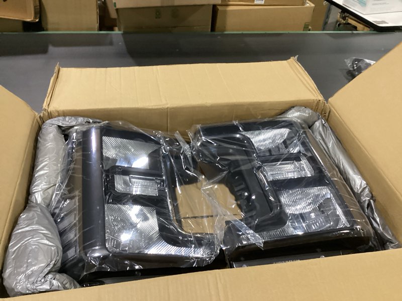 Condition photo showing New/Like New for headlight assembly, headlights kit compatible with 2017-2019 ford f250 f350 f450 f550 super duty fits models with halogen headlights only replacement headlamp black housing clear reflector black housing clear reflector 2017-2019 ford f250