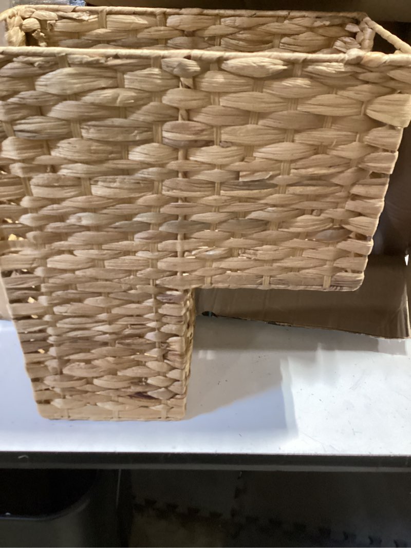 Condition photo showing Good Condition for yahuan stair basket with handles, woven water hyacinth stair baskets for carpeted stairs, stair storage basket staircase basket for wooden stairs (water hyacinth)
