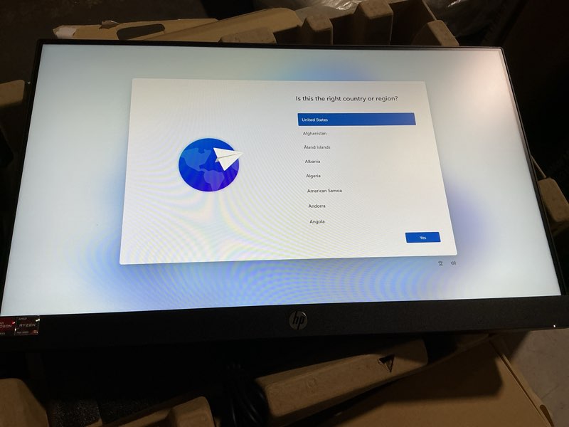 https://lotting-media.assets.bidfta.com/lotting_04eea3e8-e581-4672-937e-5646569d20e6