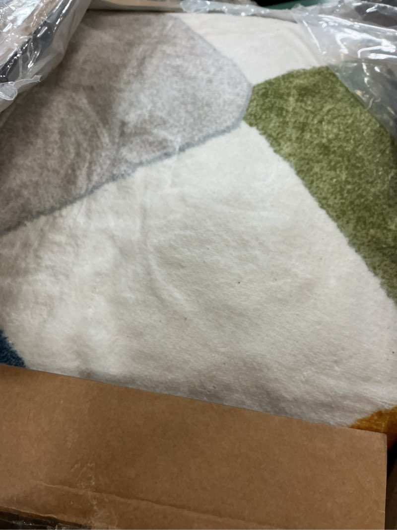 Condition photo showing Good Condition for jinchan Macy Kids Rug for Classroom 8ft Radius Corner Washable Area Rug Modern Colorful Quarter Circle Rug Soft Non-Slip Carpet for Nursery Playroom Daycare Reading Nook Living Room Circus on Cream 8' x 8' (Corner) Diamond Circus