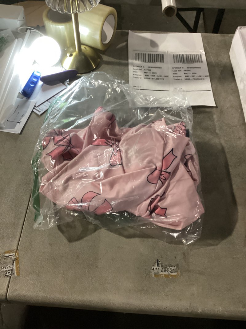 Condition photo showing Good Condition for Travel Luggage Cover Pink Bow, High Elasticity Washable Travel Baggage Protector Case Fits 28-32 in