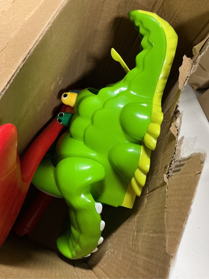 Condition photo showing Good Condition for goliath gator golf game