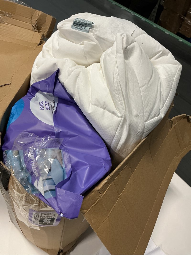 Condition photo showing Good Condition for Nuzzle Cooling Adjustable Pillows for Side Sleepers, Luxury King Size Set of 2 Bed Pillows Hotel Collection - Best Adjust Height Soft Firm Pillows for Back, Stomach and Side Sleepers King SIze (Set of 2) White