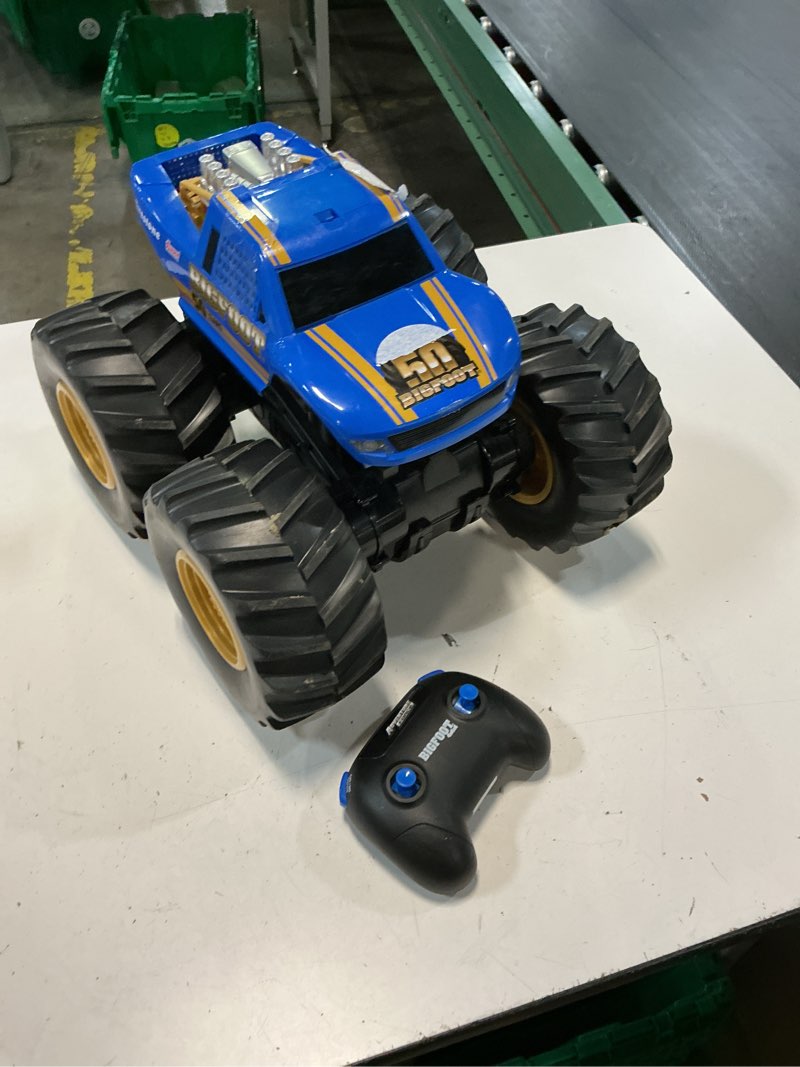 Condition photo showing Good Condition for adventure force (1:10) 50th anniversary bigfoot remote control monster truck, wr5-10m51u-bl