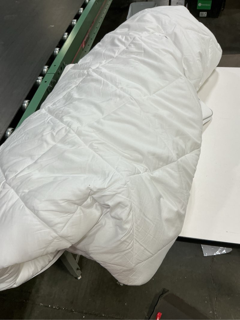 Condition photo showing As Is for Sunflower Queen Mattress Pad, Hypoallergenic Cotton Mattress Cover, 18-22" Extra Deep Pocket Quilted Protector, Breathable&Noiseless Queen Thick