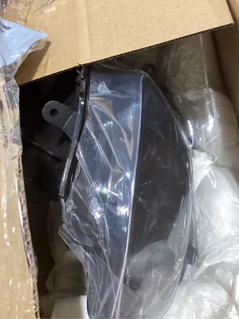 Condition photo showing Good Condition for right passenger side halogen headlight accessories compatible for 2014-2018 jeep cherokee with bulbs rh head lamp assembly 61802846ae ch2503249