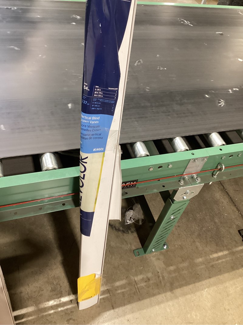 Condition photo showing Good Condition for levolor trim+go 3.5-in slat width 45.5-in x 54-in cordless white room darkening blinds
