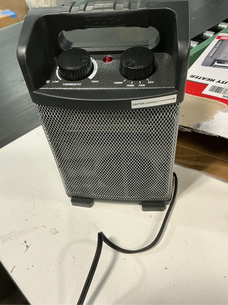 Condition photo showing Good Condition for hyper tough new 1500w heavy duty utility heater