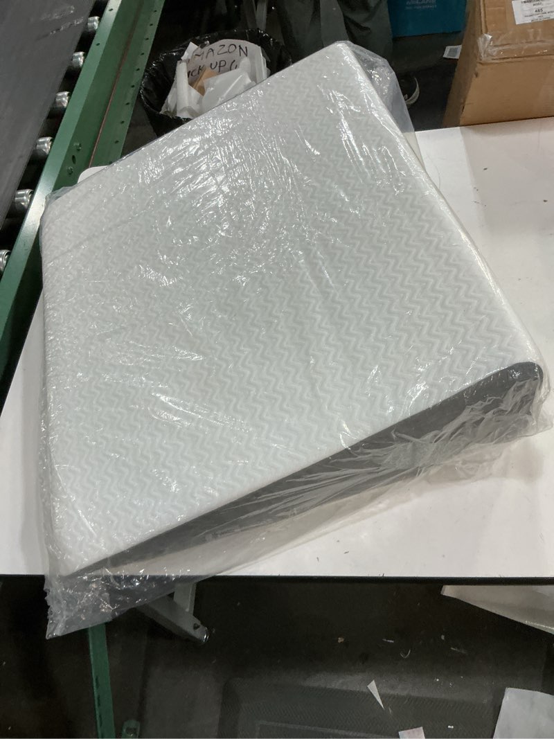 Condition photo showing Good Condition for vekkia 2pcs wedge pillow for sleep apnea,wedge pillow for acid reflux,independent memory foam for sleeping,back pain,gerd,heartburn,snoring,triangle elevated pillow for after surgery/leg/neck 24''x22''x7.5''