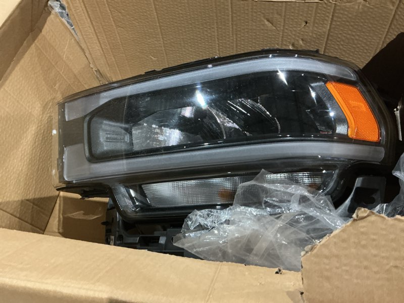 Condition photo showing As Is for (similar to  not exact)trq  headlight assembly set chrome bezel driver & passenger side compatible with lincoln town car 2005-2011 fo2502214 fo2503214 6w1z13008aa 6w1z13008ab hla88577