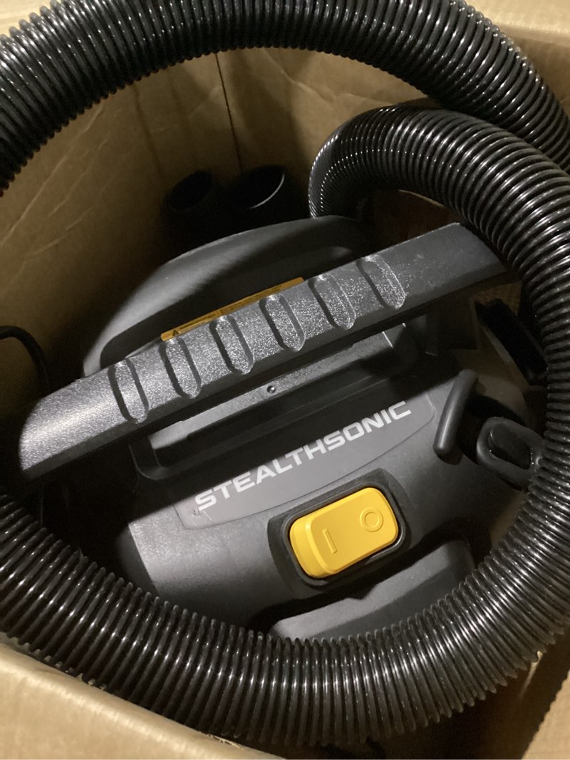 Condition photo showing Good Condition for dewalt stealthsonic quiet 6-gallons 4-hp corded wet/dry shop vacuum with accessories included