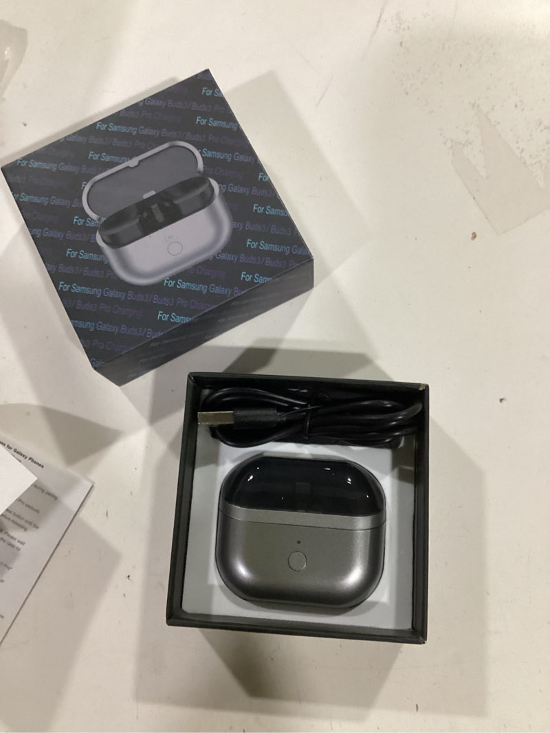 Condition photo showing New/Like New for charging case for galaxy buds 3 (sm-r530), portable charger case for samsung galaxy buds 3 ai earbuds