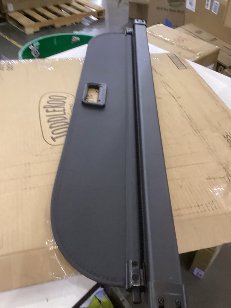 retractable cargo cover