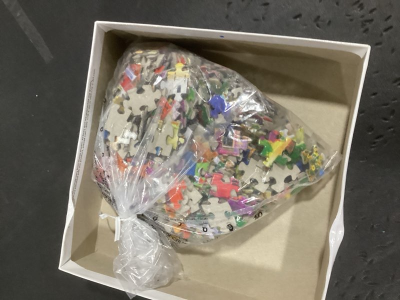 Condition photo showing Good Condition for cra-z-art roseart - colorluxe 500-piece -picnicers - adult interlocking puzzle