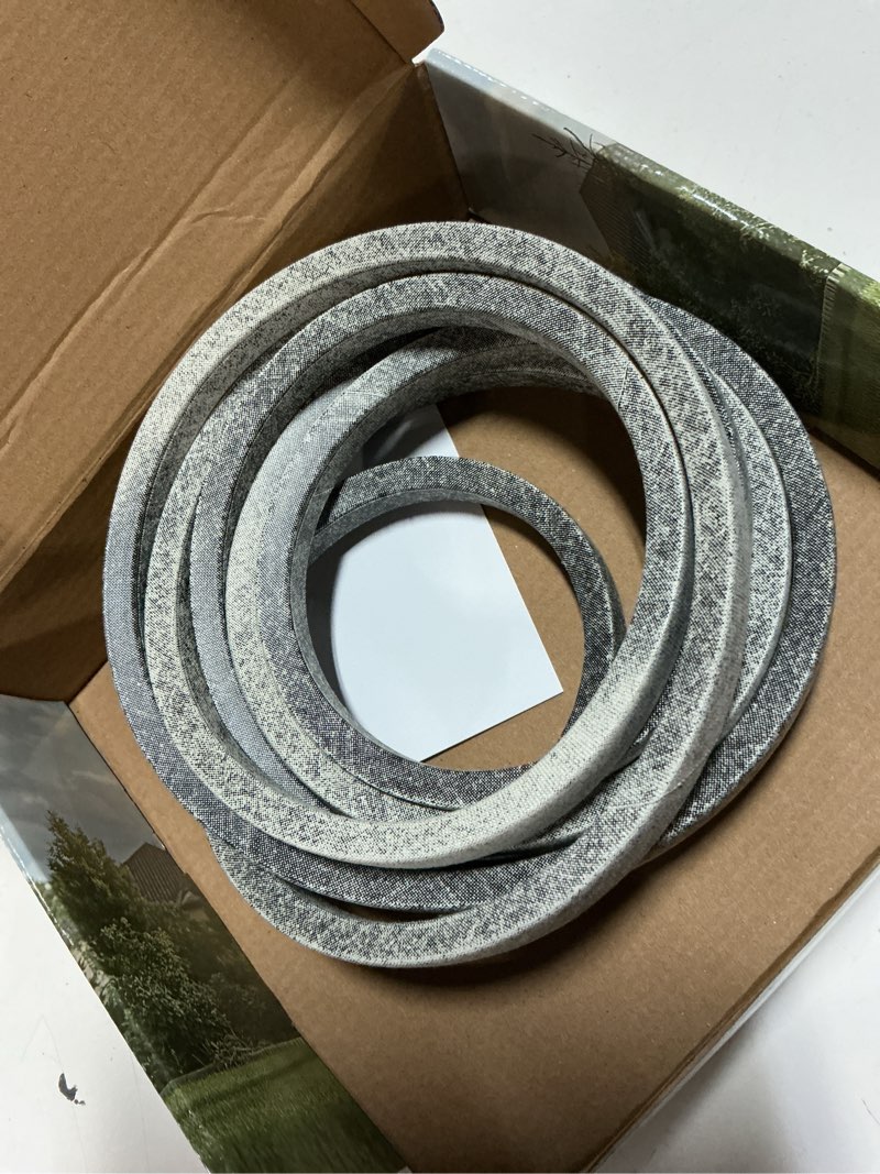 Condition photo showing New/Like New for ganco 954-04077a deck belt replacement for cub cadet 50" lawn mower deck lt1050 xt1 lt50 slt1550 part replace mtd troy-bilt 954-04077 754-04077, 5/8 inch x 134 inch mower belt 954-04077a/112-0332
