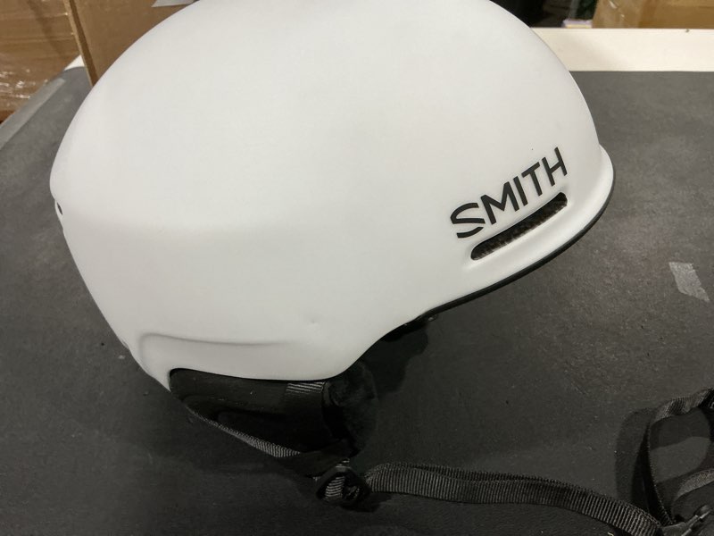 Condition photo showing Good Condition for WHITE MEDIUM Smith Method Helmet – Adult Snowsports Helmet with MIPS Technology + Zonal Koroyd Coverage – Lightweight Protection for Skiing & Snowboarding – for Men & Women Small Matte Midnight Navy