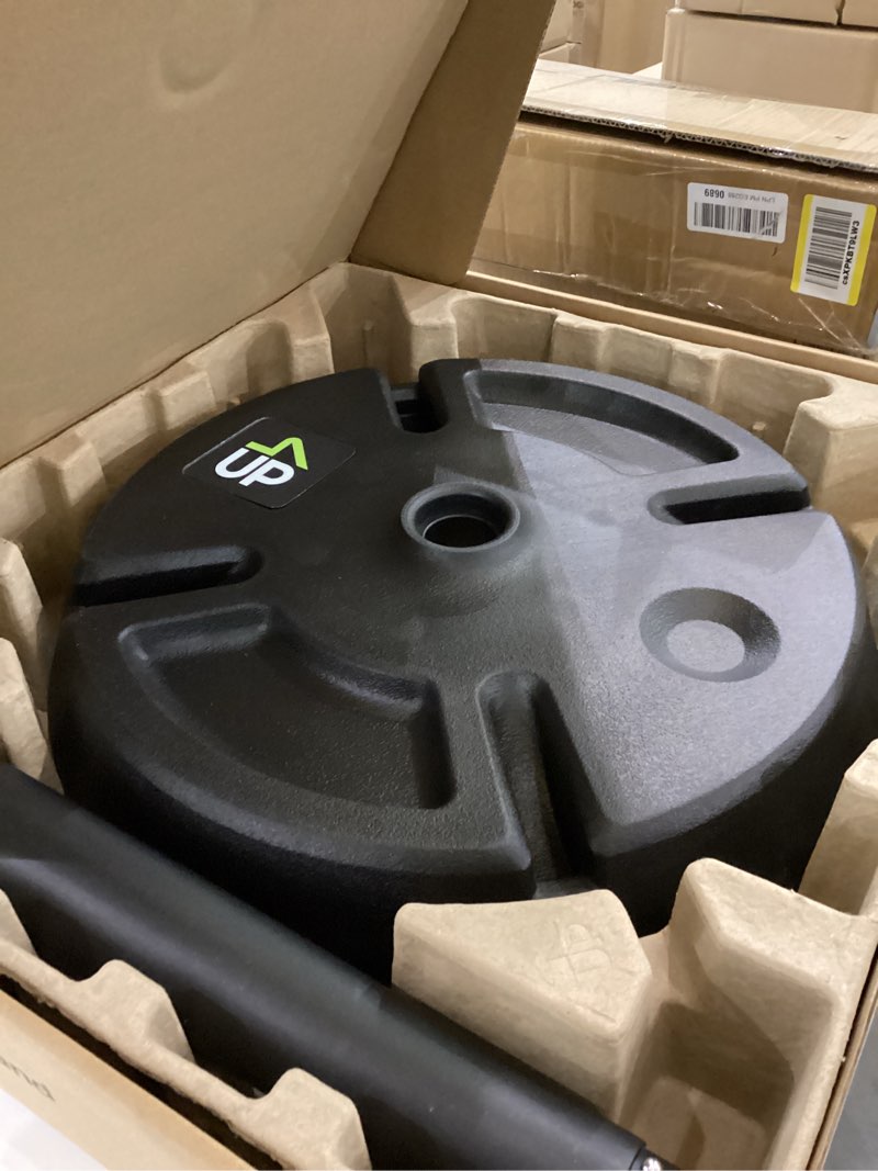 Rotating skateboard stand