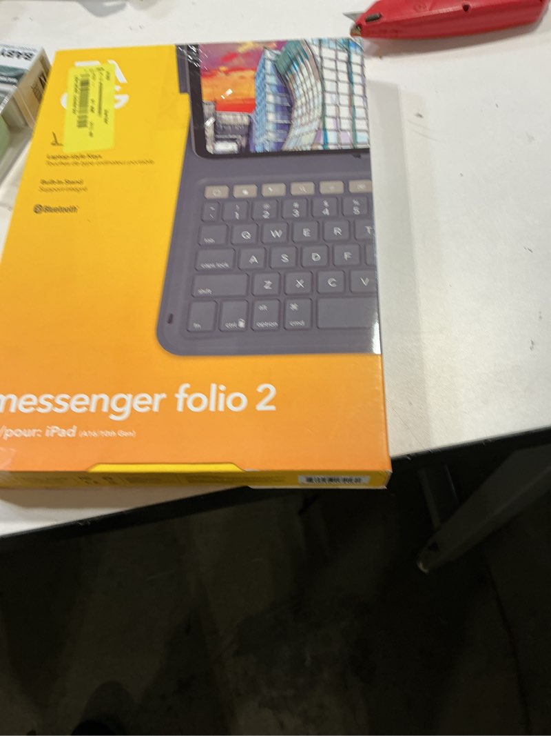 Condition photo showing Good Condition for zagg - messenger folio 2 keyboard & case for apple ipad 10.9" 10th gen