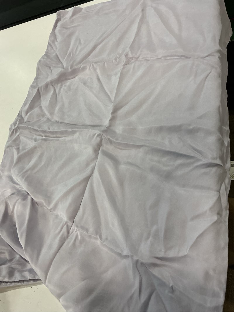 Condition photo showing Good Condition for 100% mulberry silk pillowcase, queen, orchid