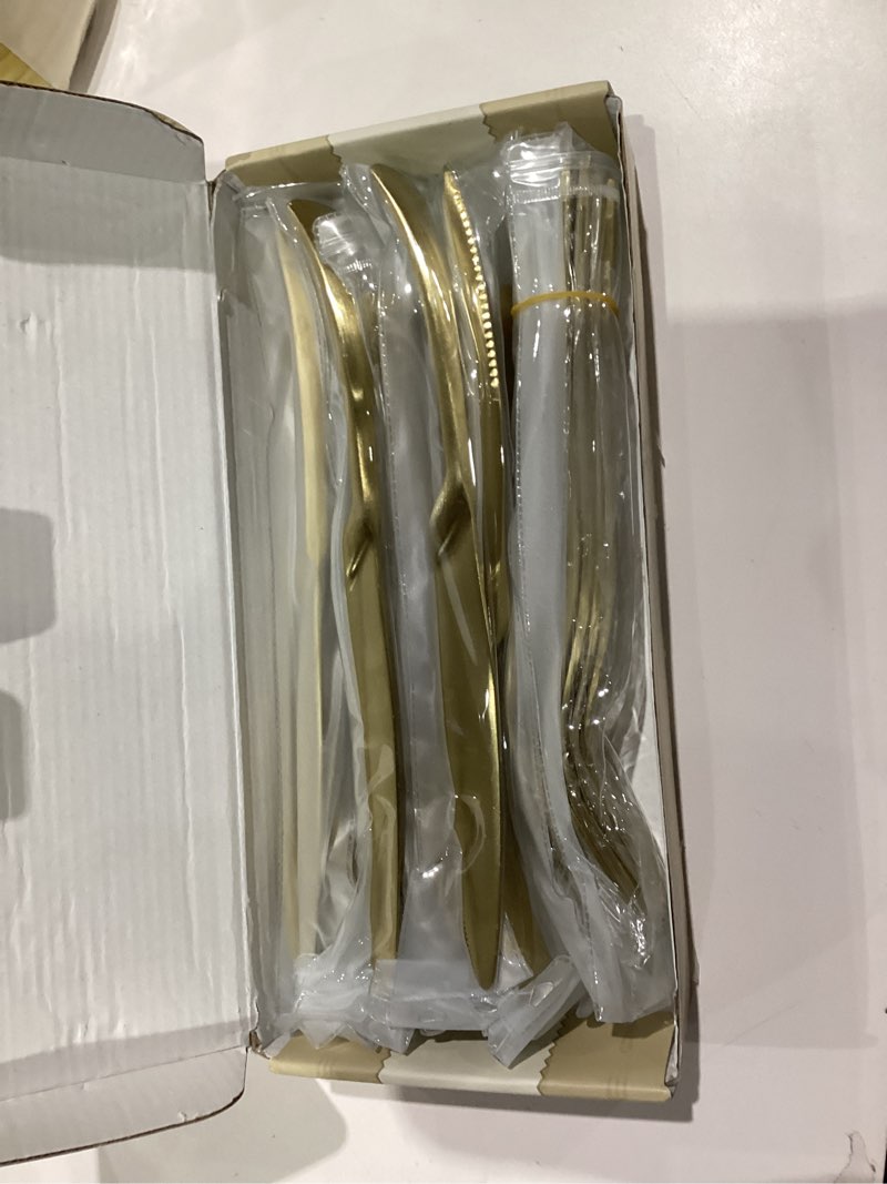 Condition photo showing New/Like New for JASHII 24-Piece 304 Stainless Steel Luxury Matte Champagne Gold Silverware Flatware Cutlery Set,Utensil Sets Service for 4,Dinner Knife STEAK Knife Salad Fork DINNER DESSERT Spoon 24pcs/4-set