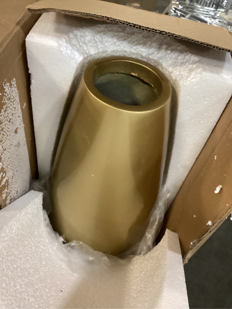 Condition photo showing Good Condition for Floor Vase, Tall Floor Vase 27.5 inch (70CM, 2.3FT) Tall Vases, Sturdy Large Floor Vases for Living Room Decor, Resin Gold Gold 27.5 in