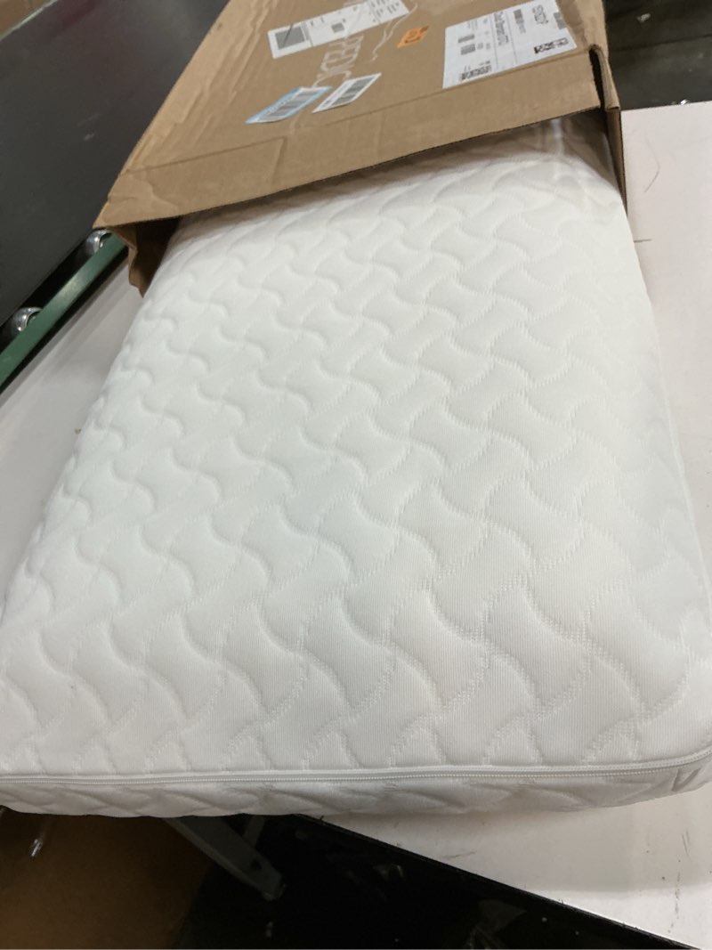 Condition photo showing Good Condition for Tempur-Pedic TEMPUR-Cloud Pillow for Sleeping, Standard, White 1