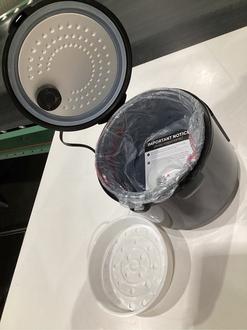 Condition photo showing Good Condition for AROMA® Digital Rice Cooker, Multicooker, 6-Cup (Uncooked) / 12-Cup (Cooked), Steamer, Slow Cooker, Oatmeal Cooker, Grain Cooker, Auto Keep Warm, 3 Qt, Black, ARC-966BD 6 Cup Uncooked