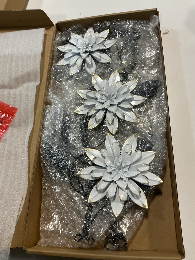 Condition photo showing Good Condition for khjcxs metal wall art modern minimalist metal flowers indoor decor horizontal wall art iron artwork,for over door,bedroom,living room,kitchen,office scroll decor (white2)