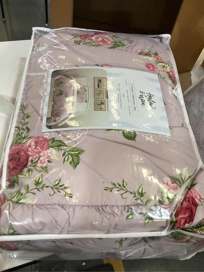 Condition photo showing Good Condition for harlow & wren bedding | twin ruched comforter set pink floral | color: pink | size: twin