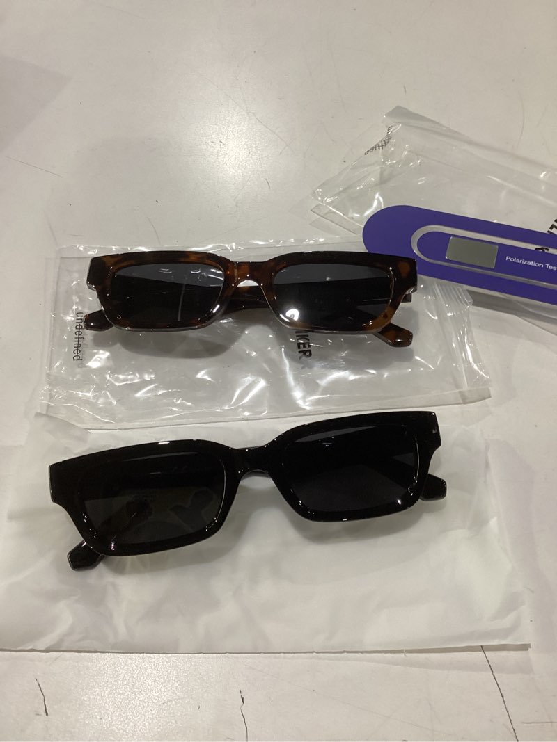 Condition photo showing Good Condition for similar to stock photo vanlinker thick square sunglasses for men women retro chunky rectangle shades uv400 protection vl9731 2pcs - balck + brown / gradient brown