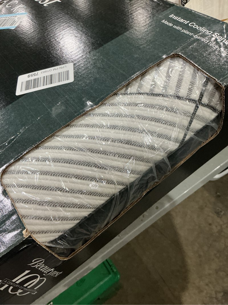 Condition photo showing Good Condition for beautyrest black luxury foam pillow - queen size - medium firm feel - containing breathable and pressure relieving premium memory foam that utilizes plant based cooling technology queen premium memory foam pillow
