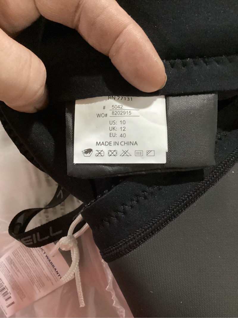 Condition photo showing Good Condition for O'Neill Women's Reactor-2 3/2mm Back Zip Full Wetsuit