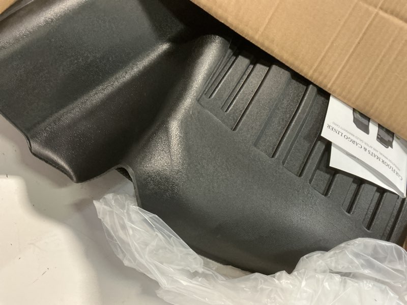 Condition photo showing Good Condition for aomsazto floor mats for 2019-2026 chevy silverado 1500 / gmc sierra 1500, 2020-2026 silverado/sierra 2500hd / 3500hd - 1st row bench seat car liner for chevrolet silverado (front row) floor mats for silverado
