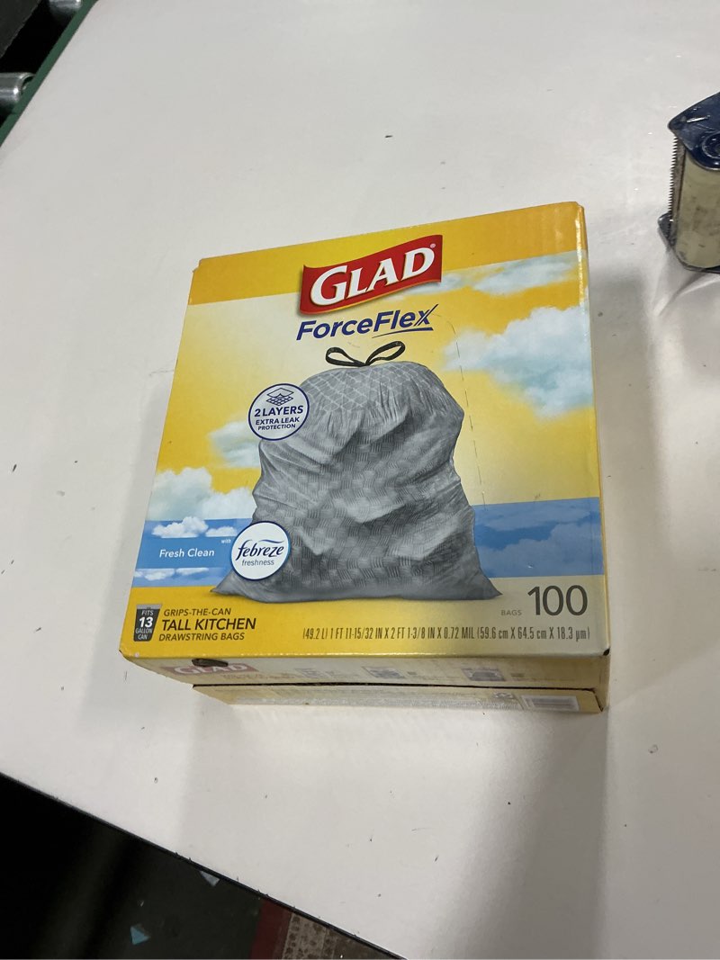 Condition photo showing New/Like New for Glad Tall Kitchen Drawstring Trash Bags - Odorshield 13 Gallon White Trash Bag, Febreze Fresh Clean, 110 Count 100Count (Pack of 1)