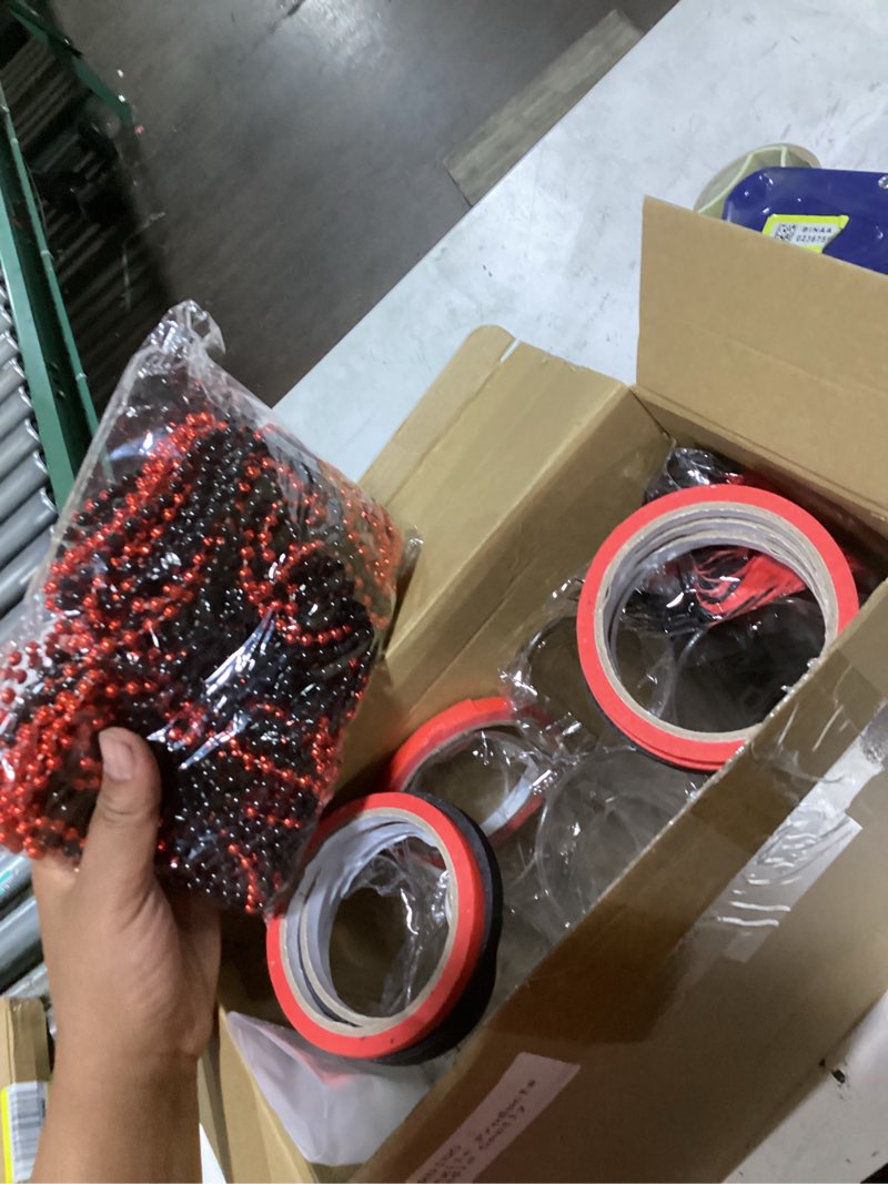 Condition photo showing Good Condition for yuxung 6 sets wedding table centerpiece accessories including 159 pieces natural ostrich feather bulk plastic vases and beads necklaces for wedding home party centerpiece supplies(black, red)
