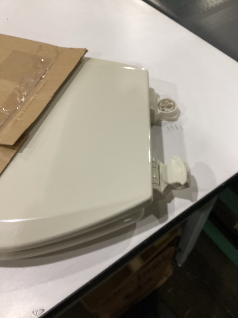 Condition photo showing New/Like New for Bemis 500EC Durable Wood Toilet Seat with Easy Clean Hinges, Made in USA, Round, Bone Bone Round